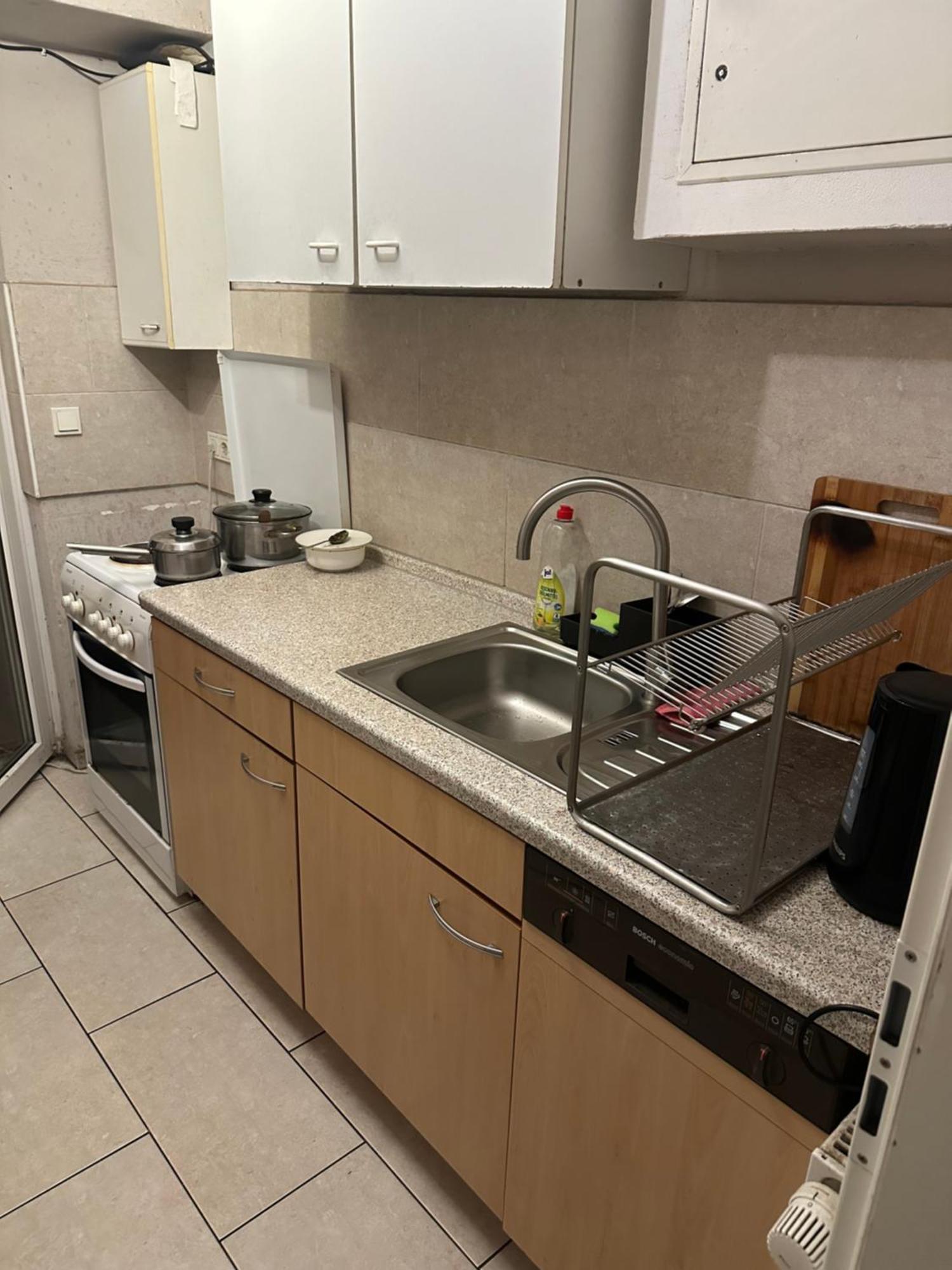 Schoenes Zimmer In Bahnhofsnaehe In Einer Wohnung Mit Grosser Terrasse Гисен Экстерьер фото