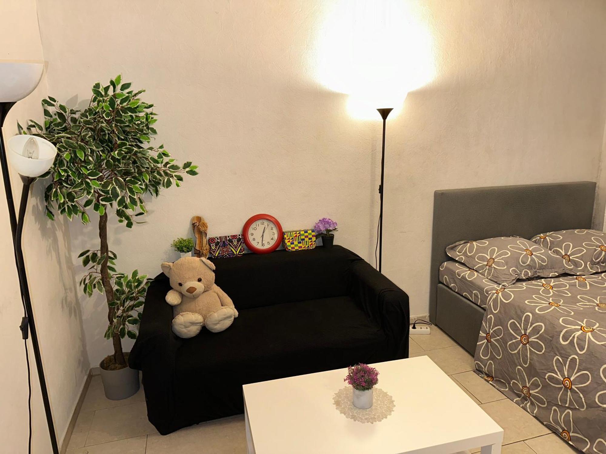 Schoenes Zimmer In Bahnhofsnaehe In Einer Wohnung Mit Grosser Terrasse Гисен Экстерьер фото